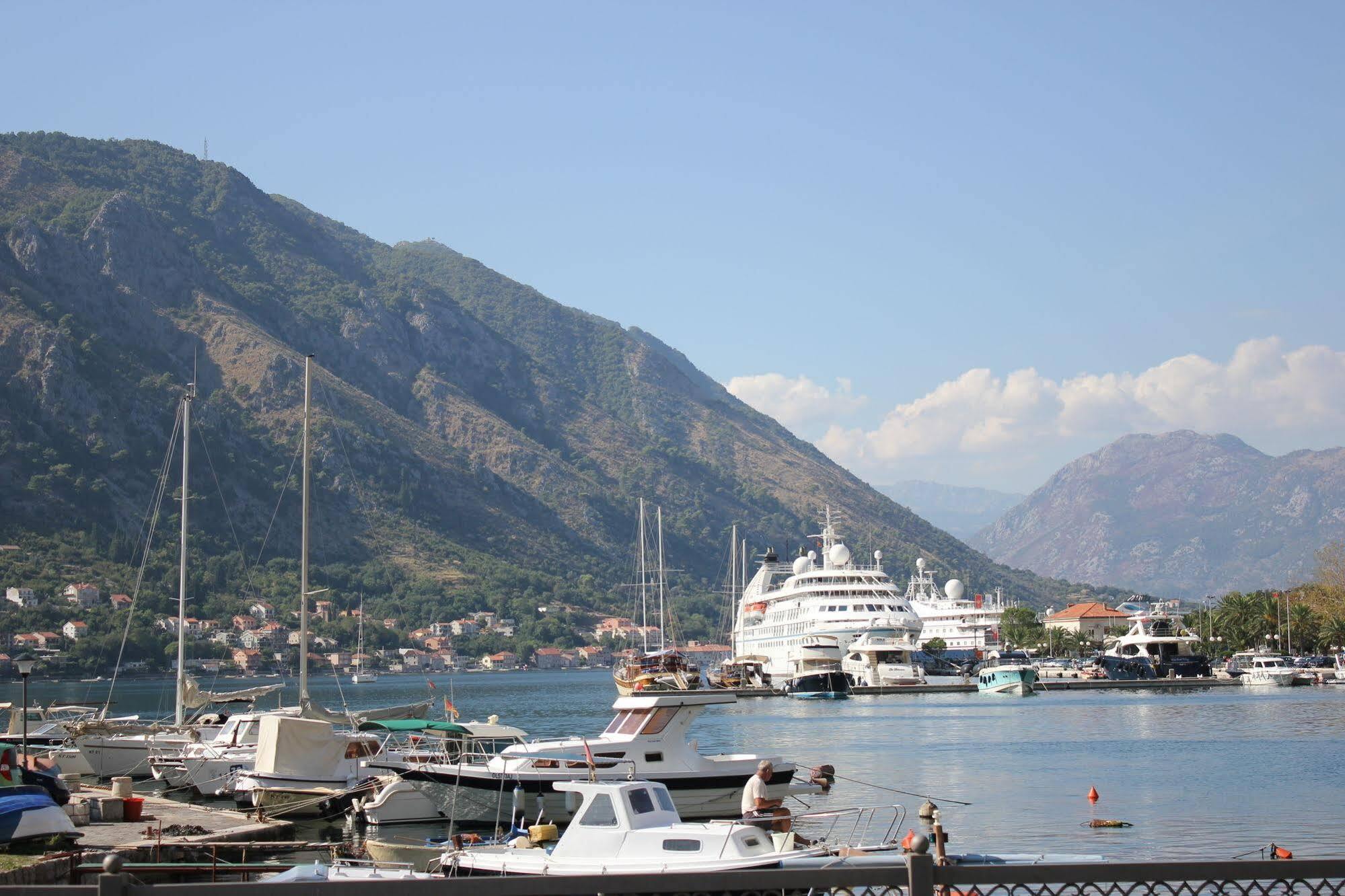 Hotel Porto In Kotor Exterior foto